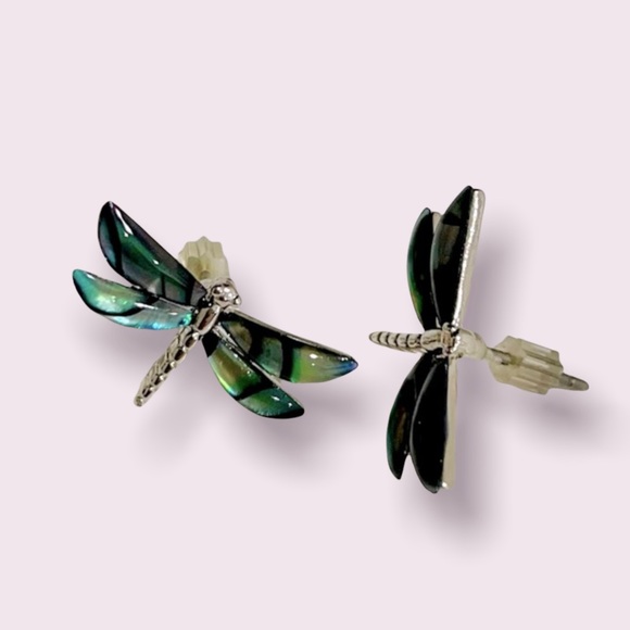 Dragonfly stud earrings - Picture 2 of 2